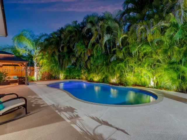 3-bedroom home for sale in Miami - 6651 SW 148th Court - MondialRealty