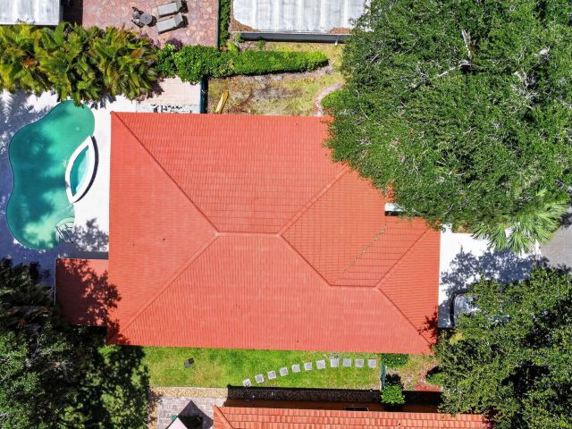 3-bedroom home for sale in Riviera Beach - 1084 Aspri Way - MondialRealty