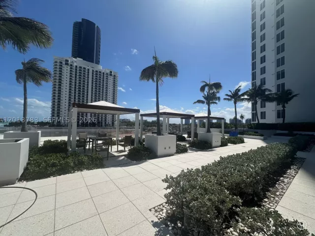 2-bedroom condo for rent in Sunny Isles Beach - 18911 Collins Ave 1602 - MondialRealty