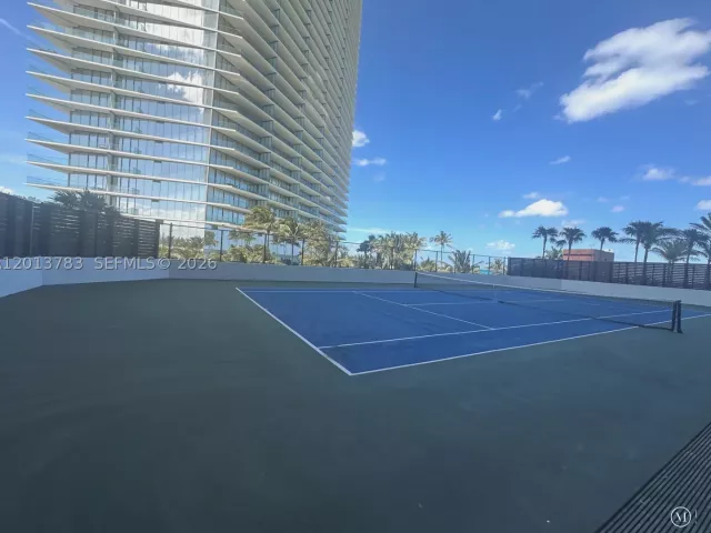 2-bedroom condo for rent in Sunny Isles Beach - 18911 Collins Ave 1602 - MondialRealty