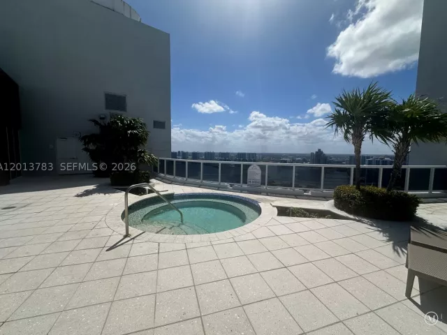 2-bedroom condo for rent in Sunny Isles Beach - 18911 Collins Ave 1602 - MondialRealty