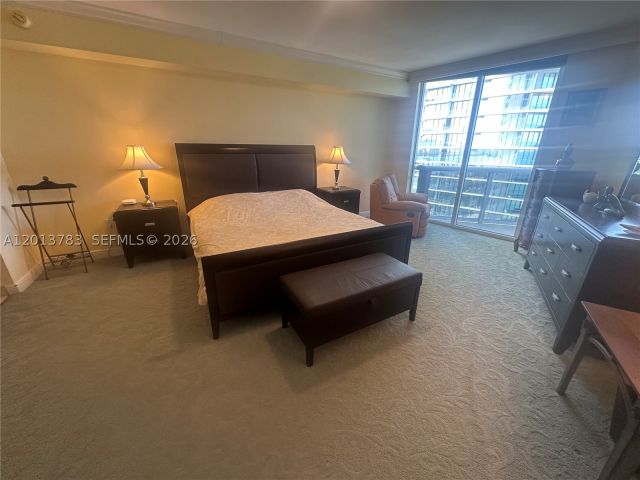 2-bedroom condo for rent in Sunny Isles Beach - 18911 Collins Ave 1602 - MondialRealty