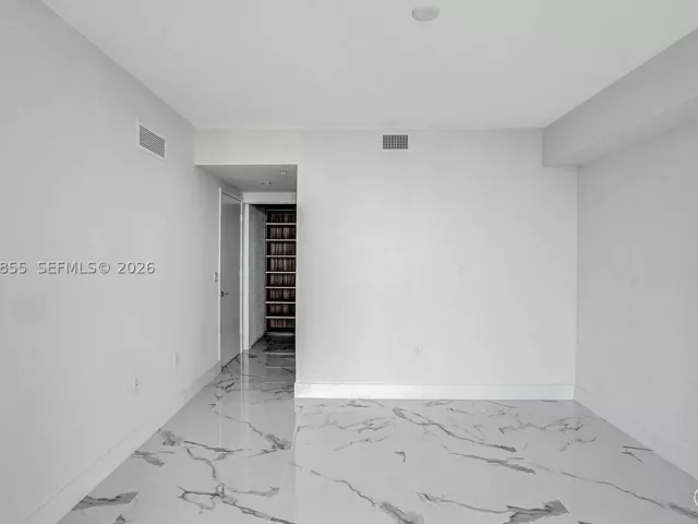 2-bedroom condo for sale in Sunny Isles Beach - 330 Sunny Isles Blvd 5-2205 - MondialRealty