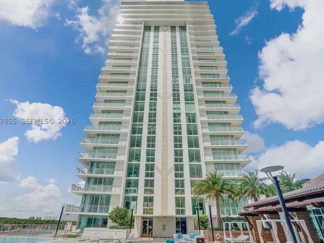 2-bedroom condo for sale in Sunny Isles Beach - 330 Sunny Isles Blvd 5-2205 - MondialRealty