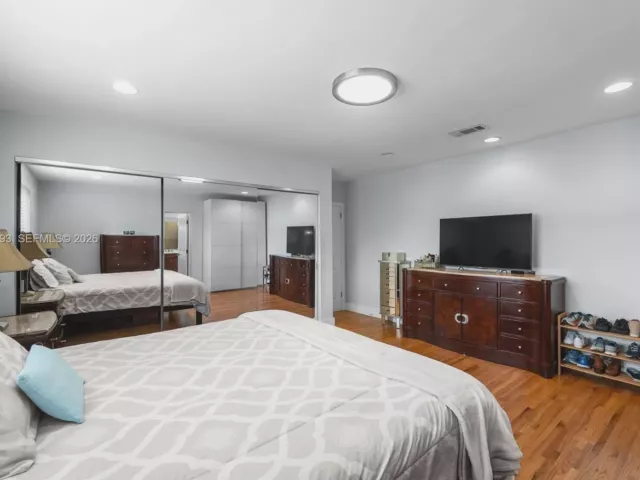 4-bedroom home for sale in Miami - 12425 SW 91st Ave - MondialRealty