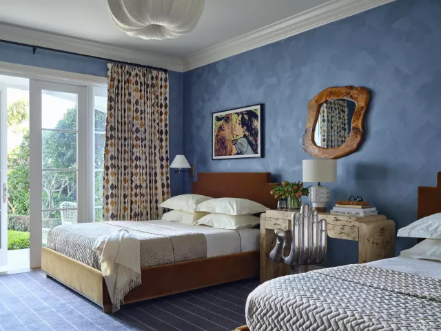 5-bedroom home for sale in West Palm Beach - 6709 S Flagler Drive - MondialRealty