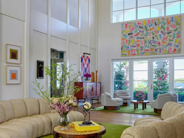 5-bedroom home for sale in West Palm Beach - 6709 S Flagler Drive - MondialRealty