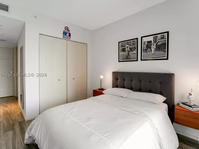 3-bedroom condo for rent in Miami - 801 S Miami Ave 3109 - MondialRealty