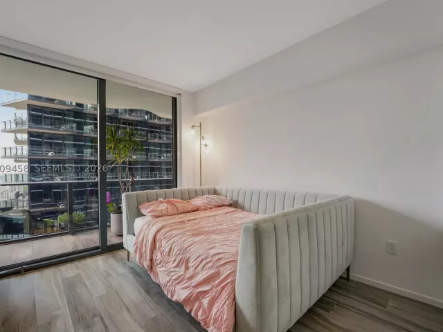 3-bedroom condo for rent in Miami - 801 S Miami Ave 3109 - MondialRealty
