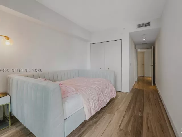 3-bedroom condo for rent in Miami - 801 S Miami Ave 3109 - MondialRealty