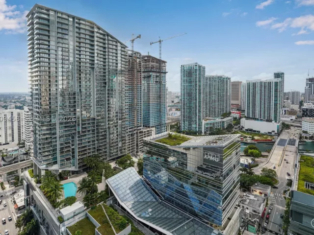 3-bedroom condo for rent in Miami - 801 S Miami Ave 3109 - MondialRealty