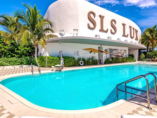 3-bedroom condo for rent in Miami - 801 S Miami Ave 3109 - MondialRealty