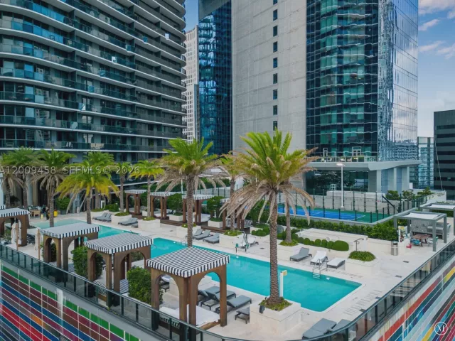 3-bedroom condo for rent in Miami - 801 S Miami Ave 3109 - MondialRealty