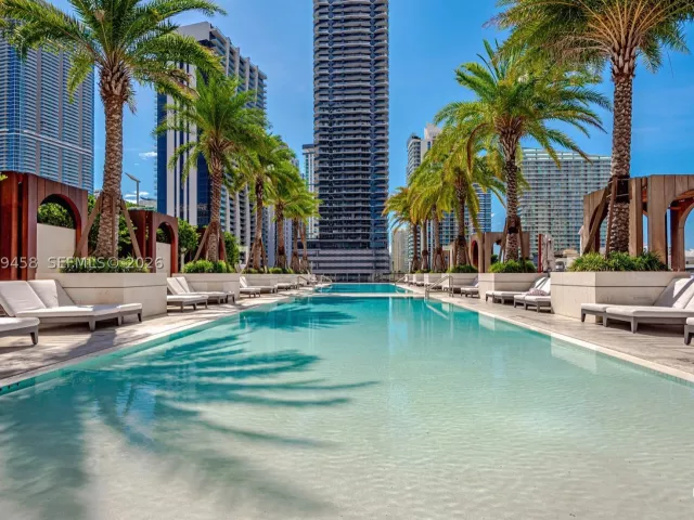 3-bedroom condo for rent in Miami - 801 S Miami Ave 3109 - MondialRealty