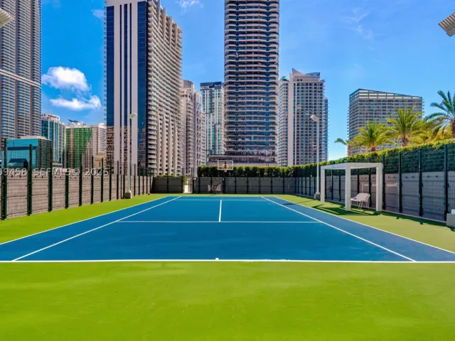3-bedroom condo for rent in Miami - 801 S Miami Ave 3109 - MondialRealty