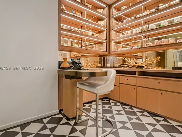 3-bedroom condo for rent in Miami - 801 S Miami Ave 3109 - MondialRealty