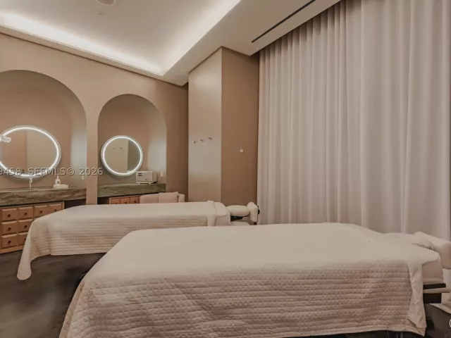3-bedroom condo for rent in Miami - 801 S Miami Ave 3109 - MondialRealty
