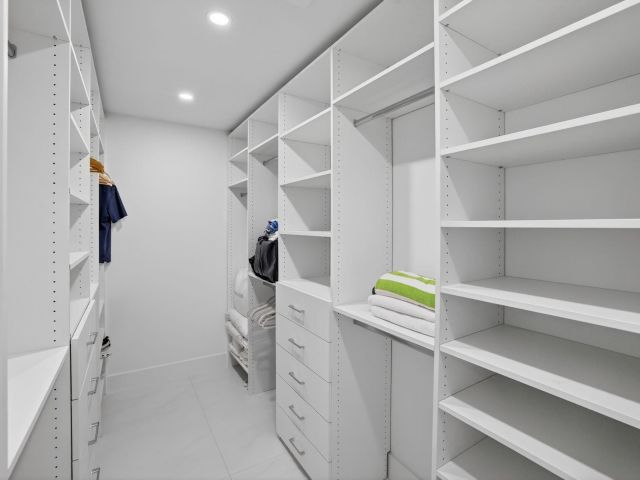 4-bedroom home for sale in Fort Lauderdale - 3316 NE 37th Street - MondialRealty
