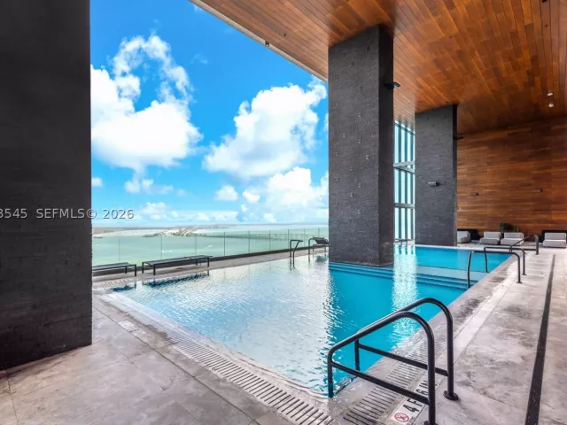 2-bedroom condo for sale in Miami - 1451 Brickell Ave 4103 - MondialRealty