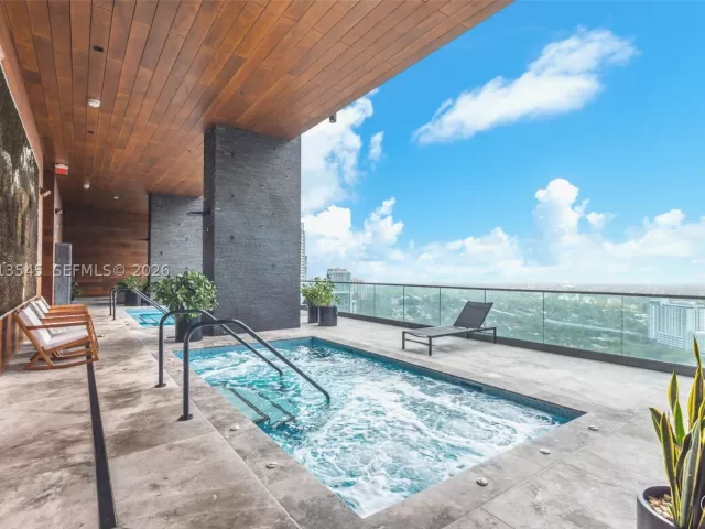 2-bedroom condo for sale in Miami - 1451 Brickell Ave 4103 - MondialRealty