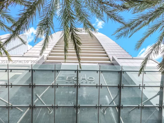 2-bedroom condo for sale in Miami - 1451 Brickell Ave 4103 - MondialRealty