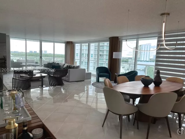 3-bedroom condo for rent in Sunny Isles Beach - 16400 Collins Ave 946 - MondialRealty