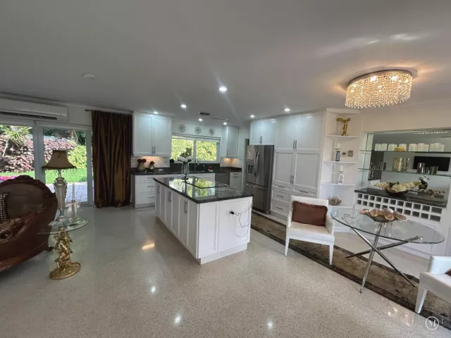 2-bedroom home for sale in Lauderdale By The Sea - 1431 S Ocean Boulevard 35 - MondialRealty