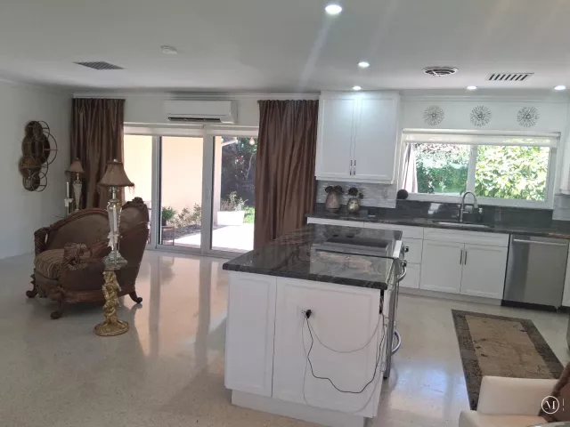 2-bedroom home for sale in Lauderdale By The Sea - 1431 S Ocean Boulevard 35 - MondialRealty