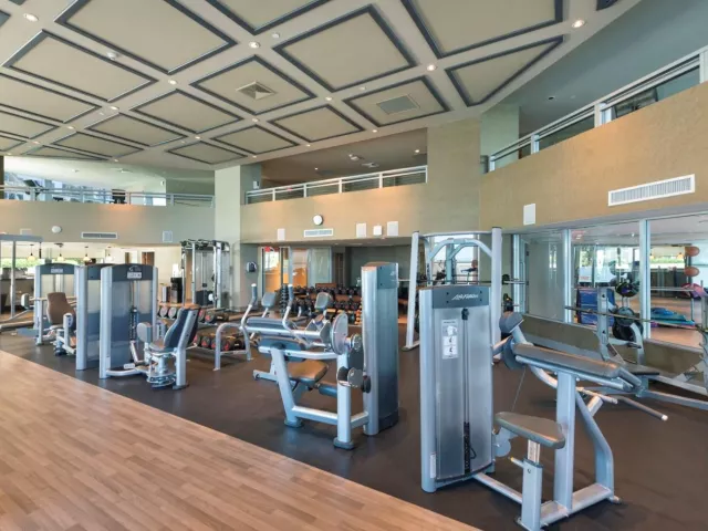 3-bedroom condo for rent in Hollywood - 3101 S Ocean Drive 401 - MondialRealty