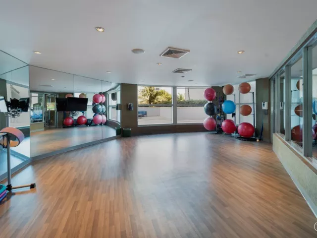 3-bedroom condo for rent in Hollywood - 3101 S Ocean Drive 401 - MondialRealty