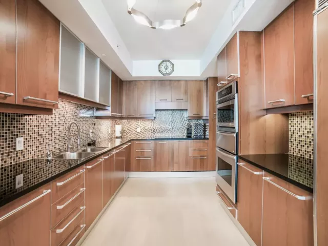 3-bedroom condo for rent in Hollywood - 3101 S Ocean Drive 401 - MondialRealty