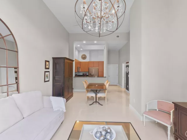 1-bedroom condo for rent in West Palm Beach - 701 S Olive Avenue 218 - MondialRealty