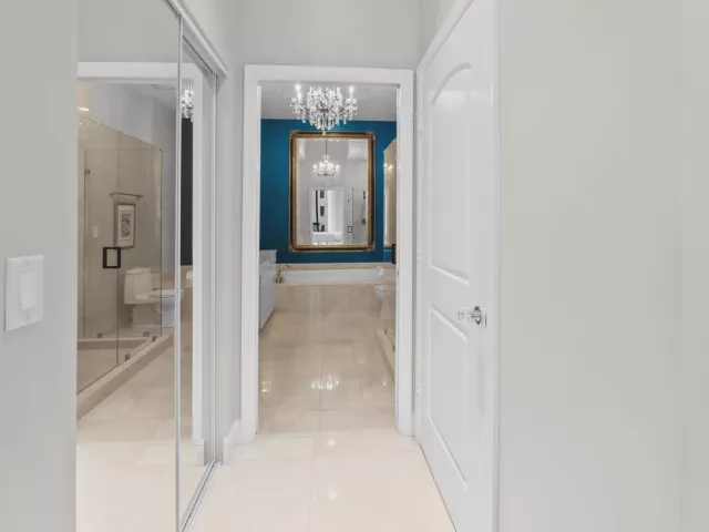 1-bedroom condo for rent in West Palm Beach - 701 S Olive Avenue 218 - MondialRealty
