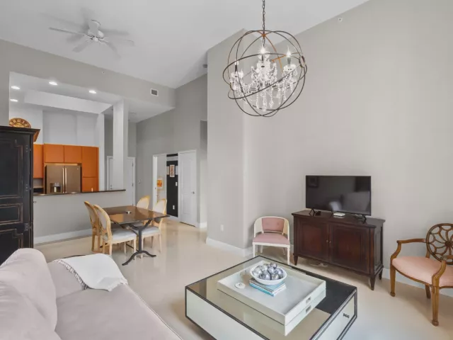 1-bedroom condo for rent in West Palm Beach - 701 S Olive Avenue 218 - MondialRealty