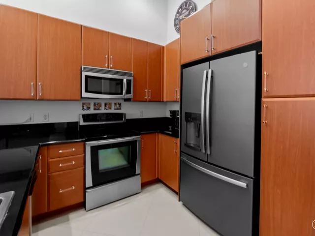 1-bedroom condo for rent in West Palm Beach - 701 S Olive Avenue 218 - MondialRealty