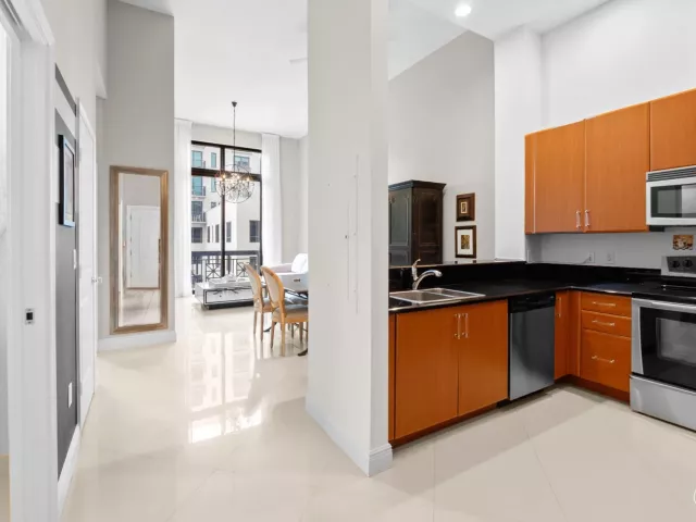 1-bedroom condo for rent in West Palm Beach - 701 S Olive Avenue 218 - MondialRealty
