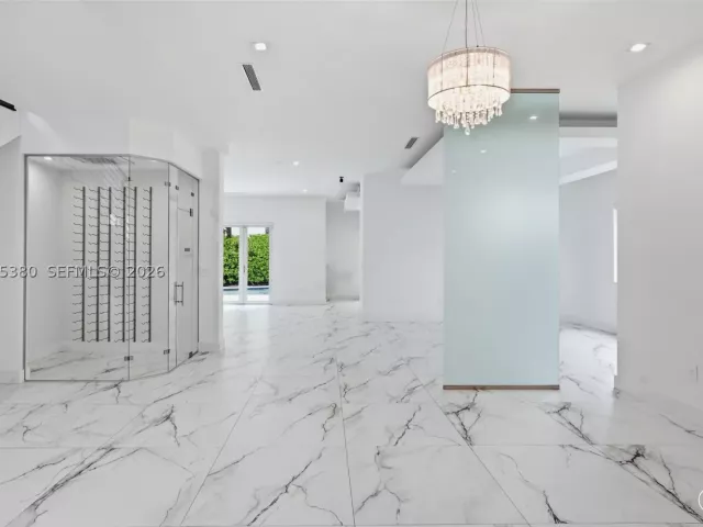 4-bedroom home for rent in Doral - 8221 NW 34th Dr - MondialRealty