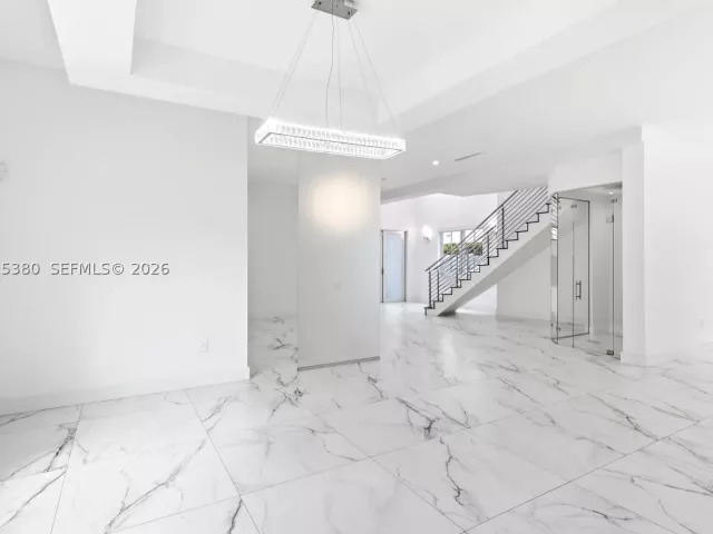 4-bedroom home for rent in Doral - 8221 NW 34th Dr - MondialRealty