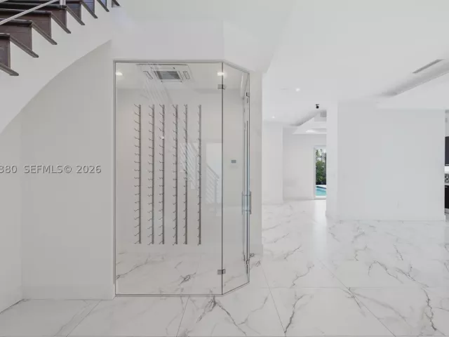 4-bedroom home for rent in Doral - 8221 NW 34th Dr - MondialRealty