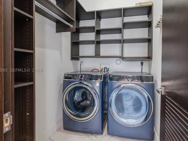 4-bedroom home for rent in Doral - 8221 NW 34th Dr - MondialRealty