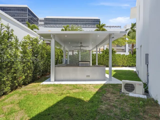 4-bedroom home for rent in Doral - 8221 NW 34th Dr - MondialRealty
