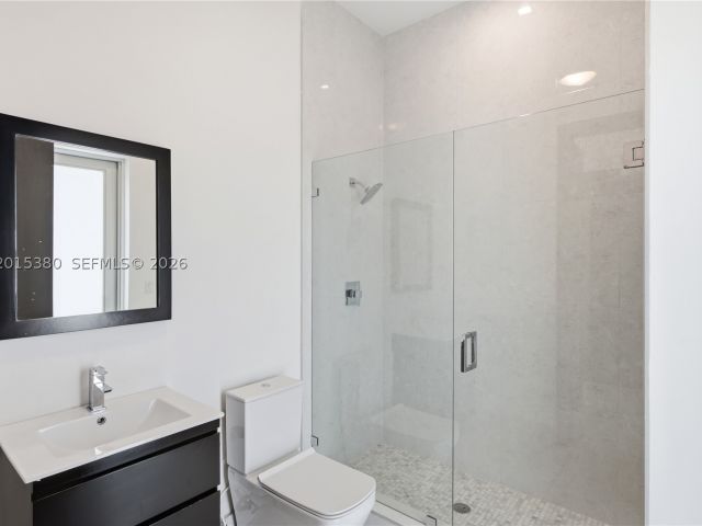 4-bedroom home for rent in Doral - 8221 NW 34th Dr - MondialRealty