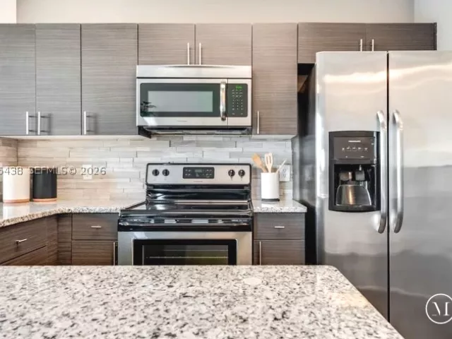 3-bedroom home for rent in Boca Raton - 5555 N Military Trl Riviera - MondialRealty