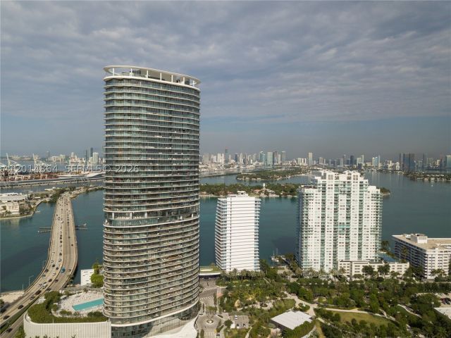 3-bedroom condo for sale in Miami Beach - 500 Alton Rd 1601 - MondialRealty