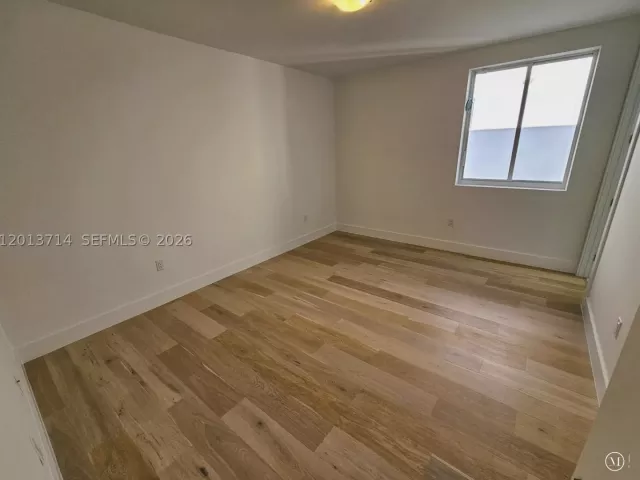 6-bedroom home for rent in Doral - 10289 NW 75th Ter 10289 - MondialRealty
