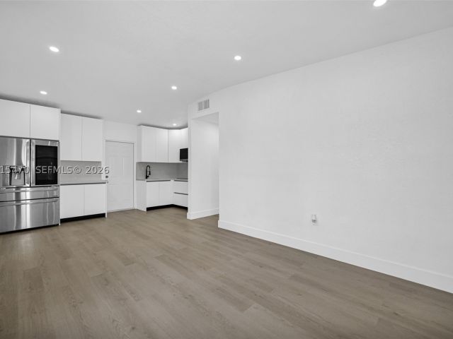 3-bedroom home for sale in Miami Gardens - 15575 NW 27th Ave - MondialRealty