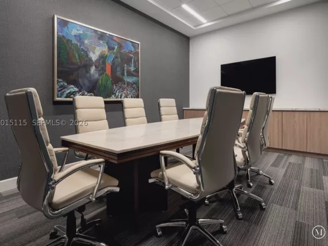 2-bedroom condo for rent in Miami - 888 Brickell Key Dr 609 - MondialRealty