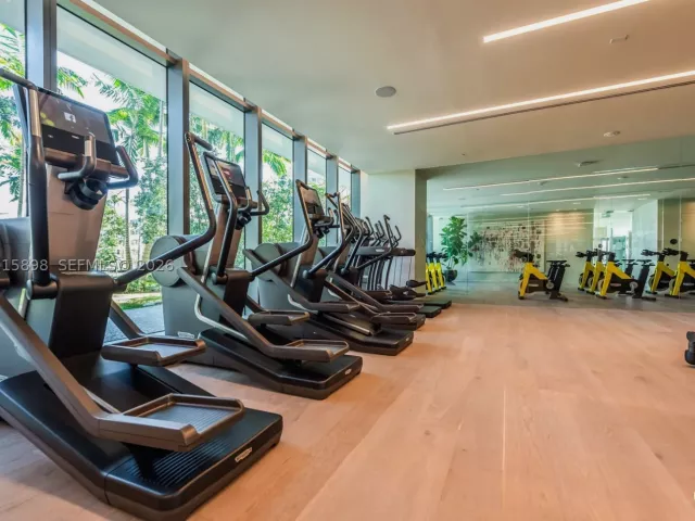 1-bedroom condo for sale in Miami - 480 NE 31st St 1802 - MondialRealty