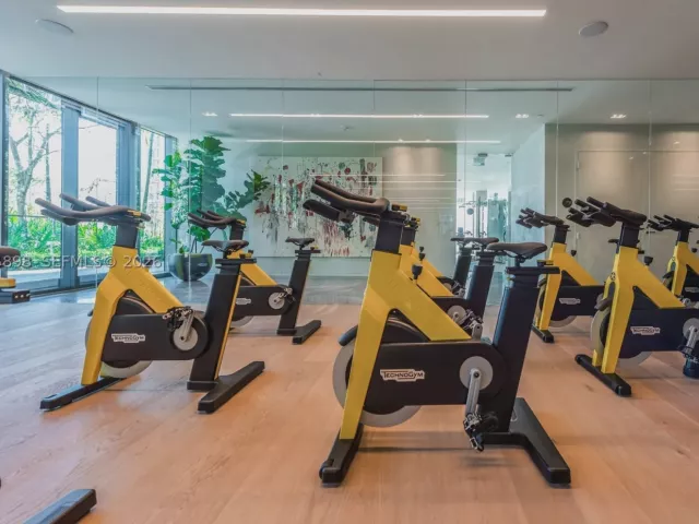 1-bedroom condo for sale in Miami - 480 NE 31st St 1802 - MondialRealty