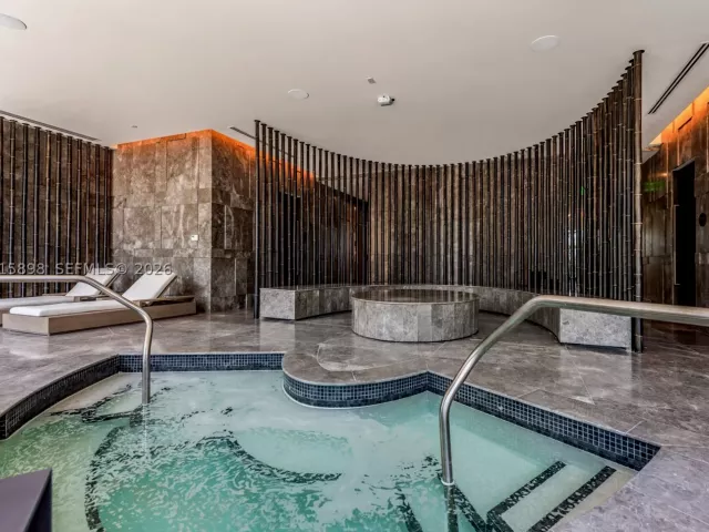 1-bedroom condo for sale in Miami - 480 NE 31st St 1802 - MondialRealty